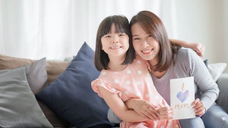 Tặng mẹ một bức thư viết tay sẽ truyền tải những lời yêu thương chân thành nhất