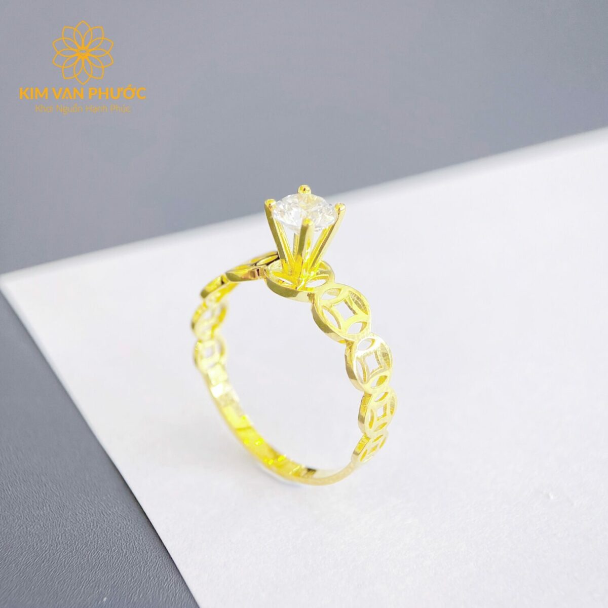 Nhẫn kim tiền – Biểu tượng của sự may mắn và tài lộc