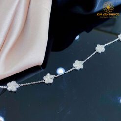 107048463368006165812