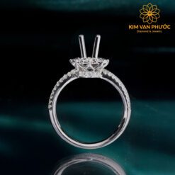 63457ea819b095eecca18