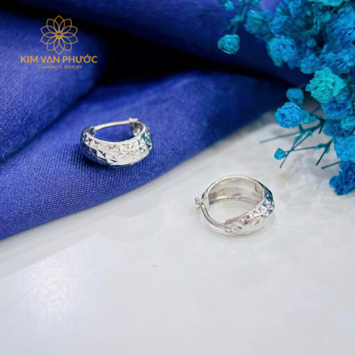 27657156805134801524