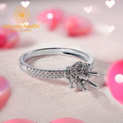 43116560982669188395