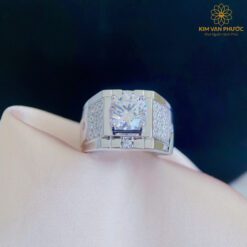 253291764679474369215