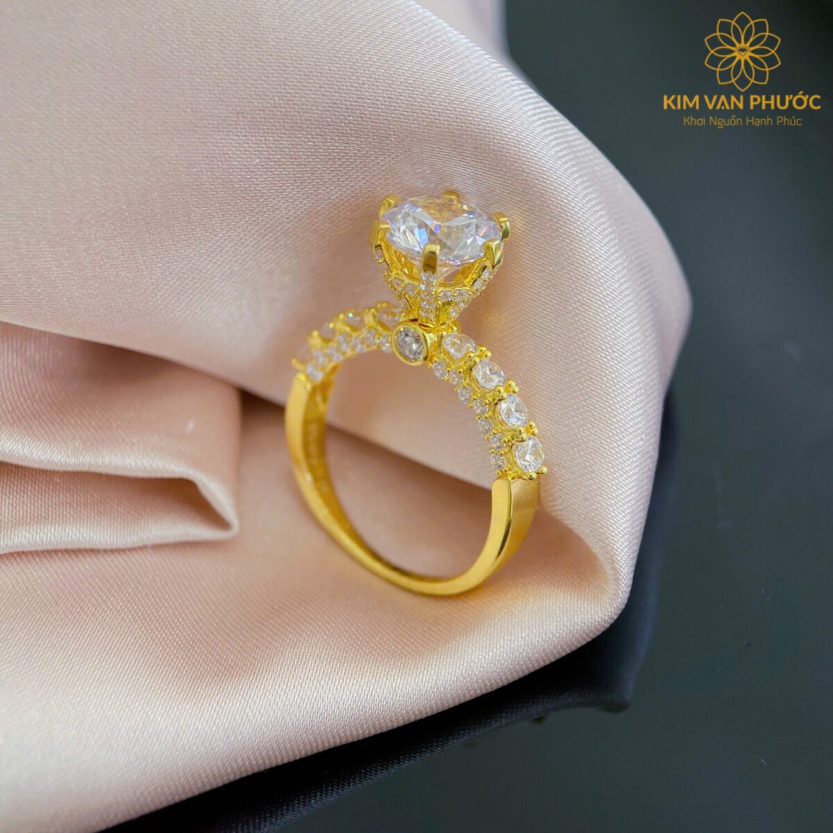 Trang sức vàng 18K