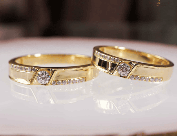 Nhẫn cưới kim cương nhân tạo